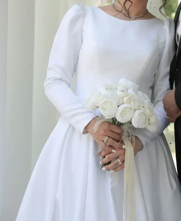 لباس عروس|لباس|هشتگرد, شهرک بعثت|دیوار