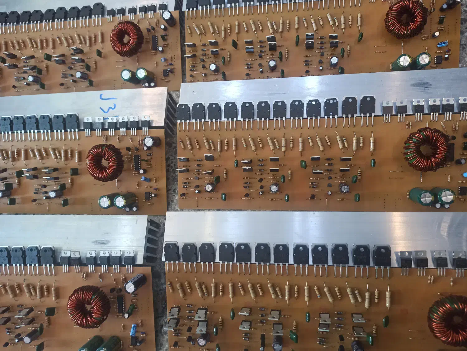 طراحی امپلی فایر|سیستم صوتی خانگی|پیر بکران, |دیوار