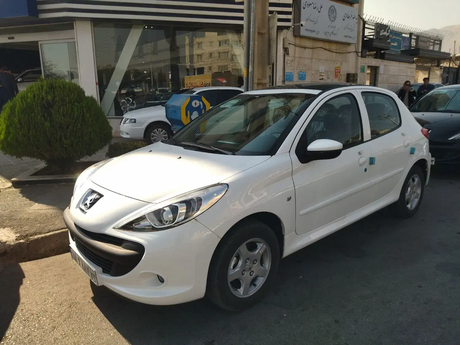 پژو 207i دنده پانوراما plus رینگ آلمینیومی خاکستری|خودرو سواری و وانت|صدرا-فارس, فاز ۱|دیوار