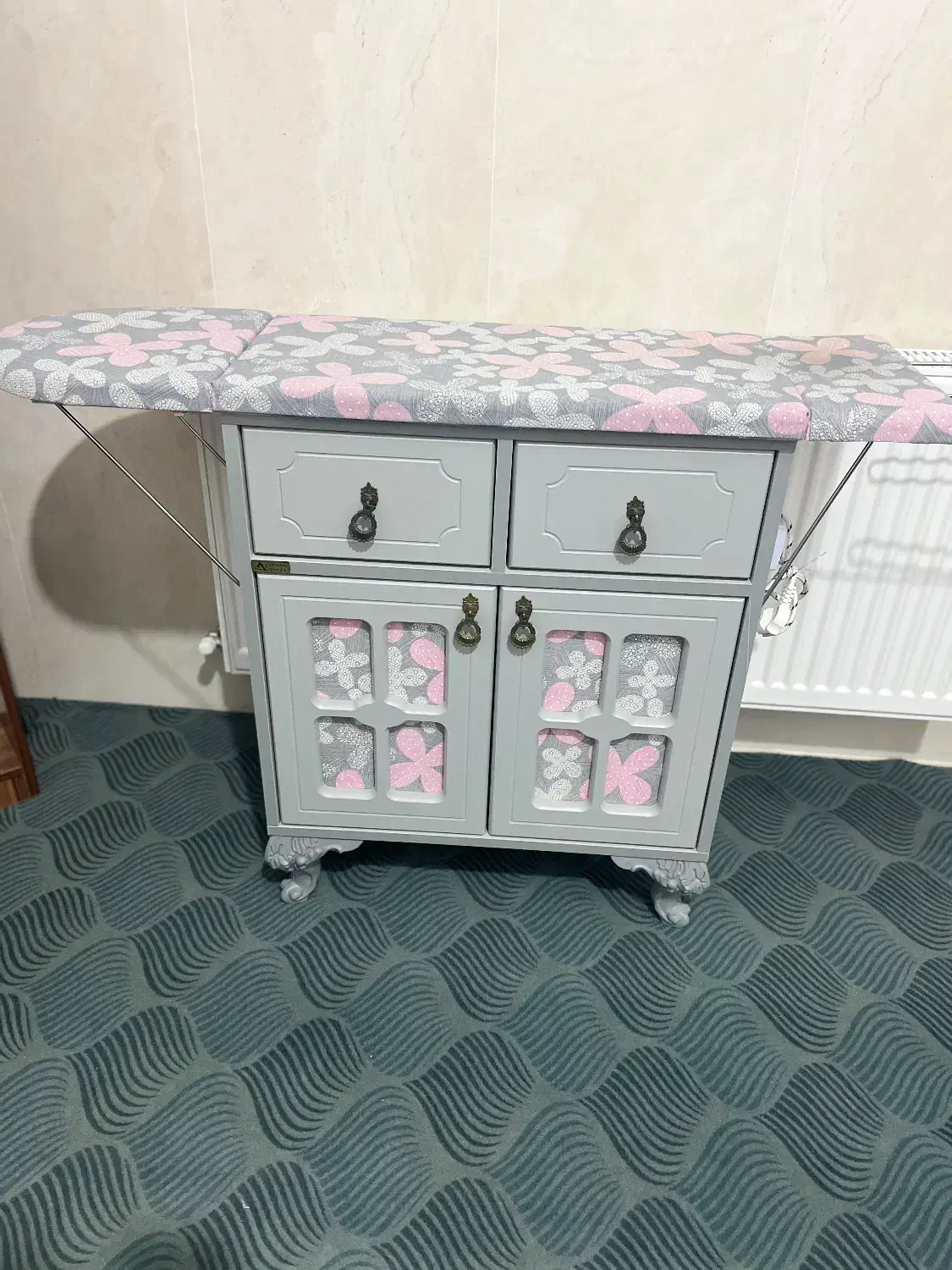 میز اتو و چرخ خیاطی|اتو و لوازم اتو|یزد, |دیوار