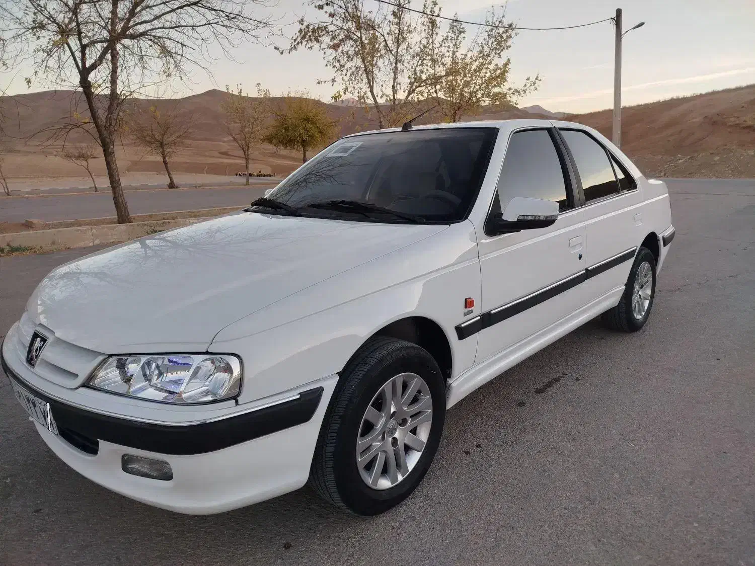 پارس تیوفایو لاکاغذی ۹۳داشبورد جدید کم‌کار وبکر|خودرو سواری و وانت|لاران, |دیوار