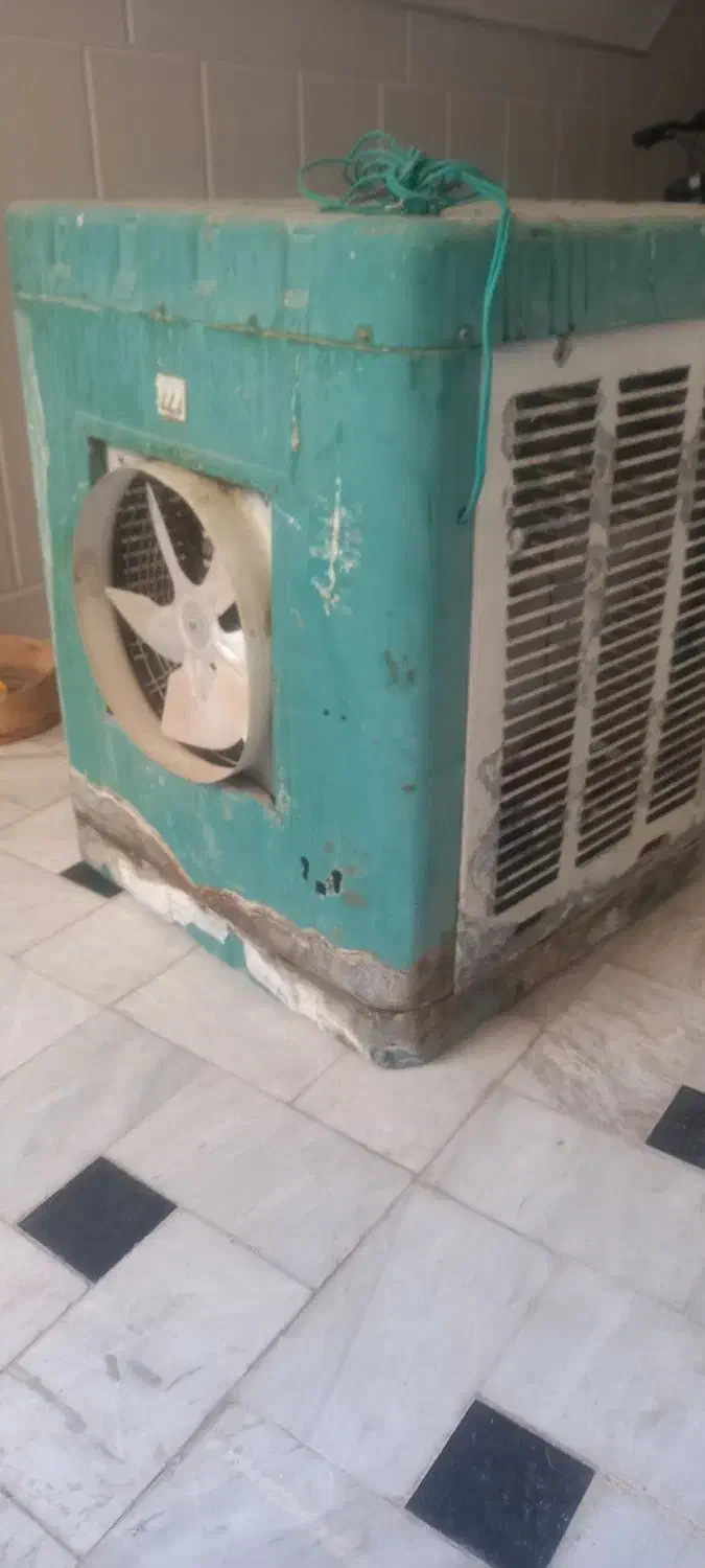 کولر|کولر آبی|قم, قلعه کامکار|دیوار