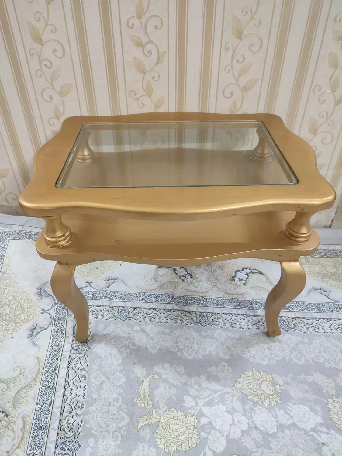 ۳عددجلومبلی یکی چوب اصل راش قیمت ۴۵۰۰|مبلمان خانگی و میز عسلی|کاشمر, |دیوار