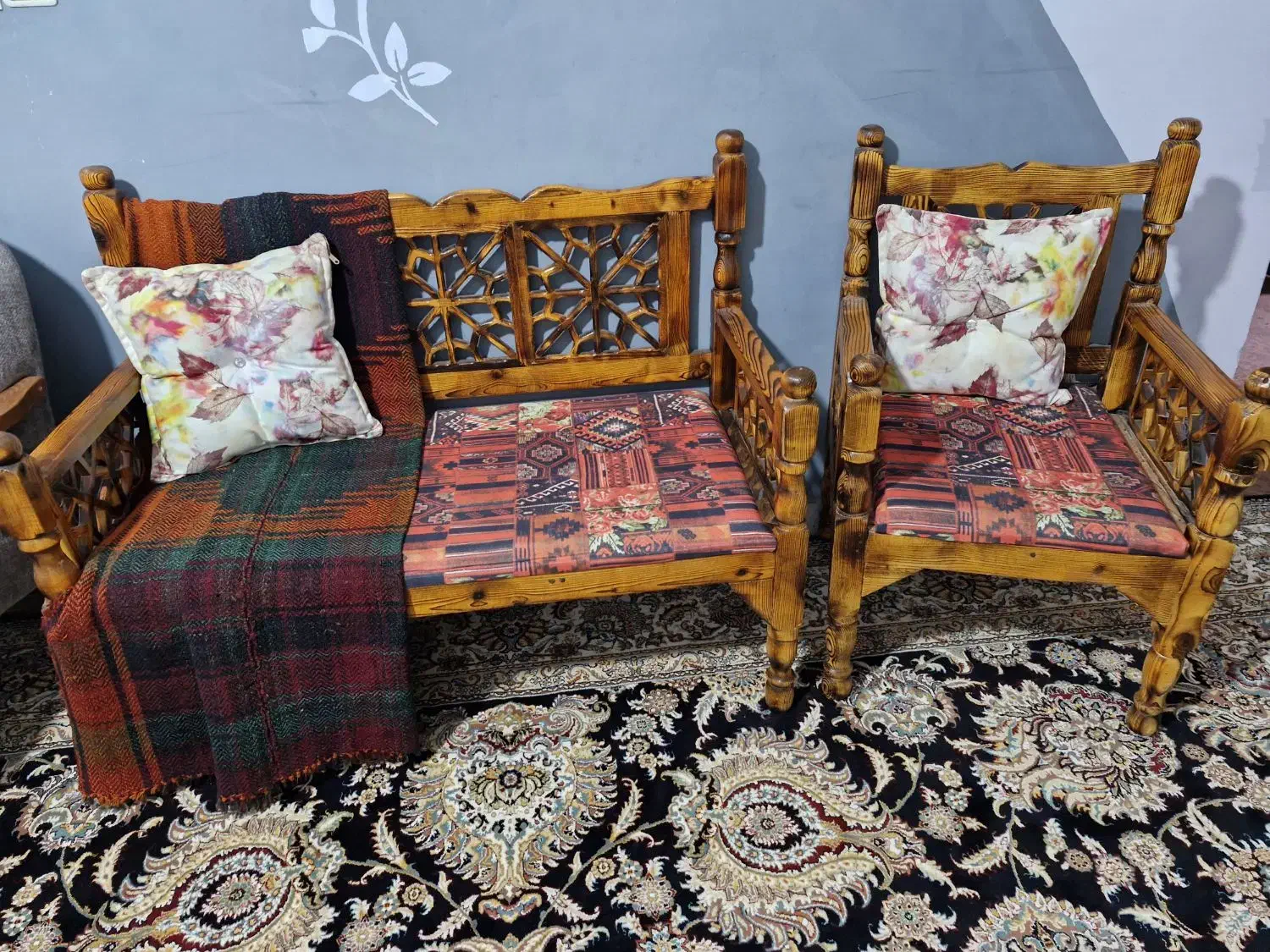 مبلمان سنتی ۷ نفره چوب روس|مبلمان خانگی و میز عسلی|کرمانشاه, |دیوار