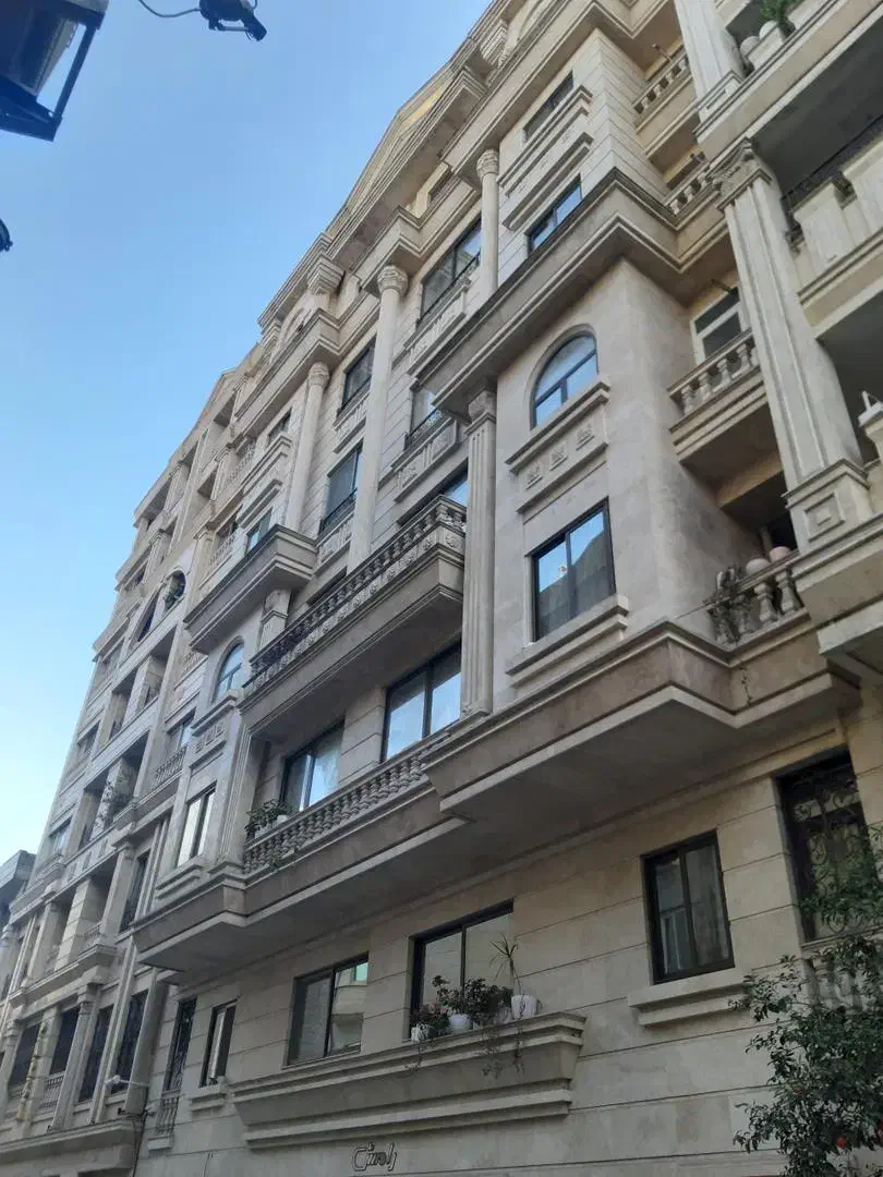 استخدام سرایدار و نظافتچی مقیم و نگهبان شیفتی|استخدام سرایداری و نظافت|تهران, ولنجک|دیوار