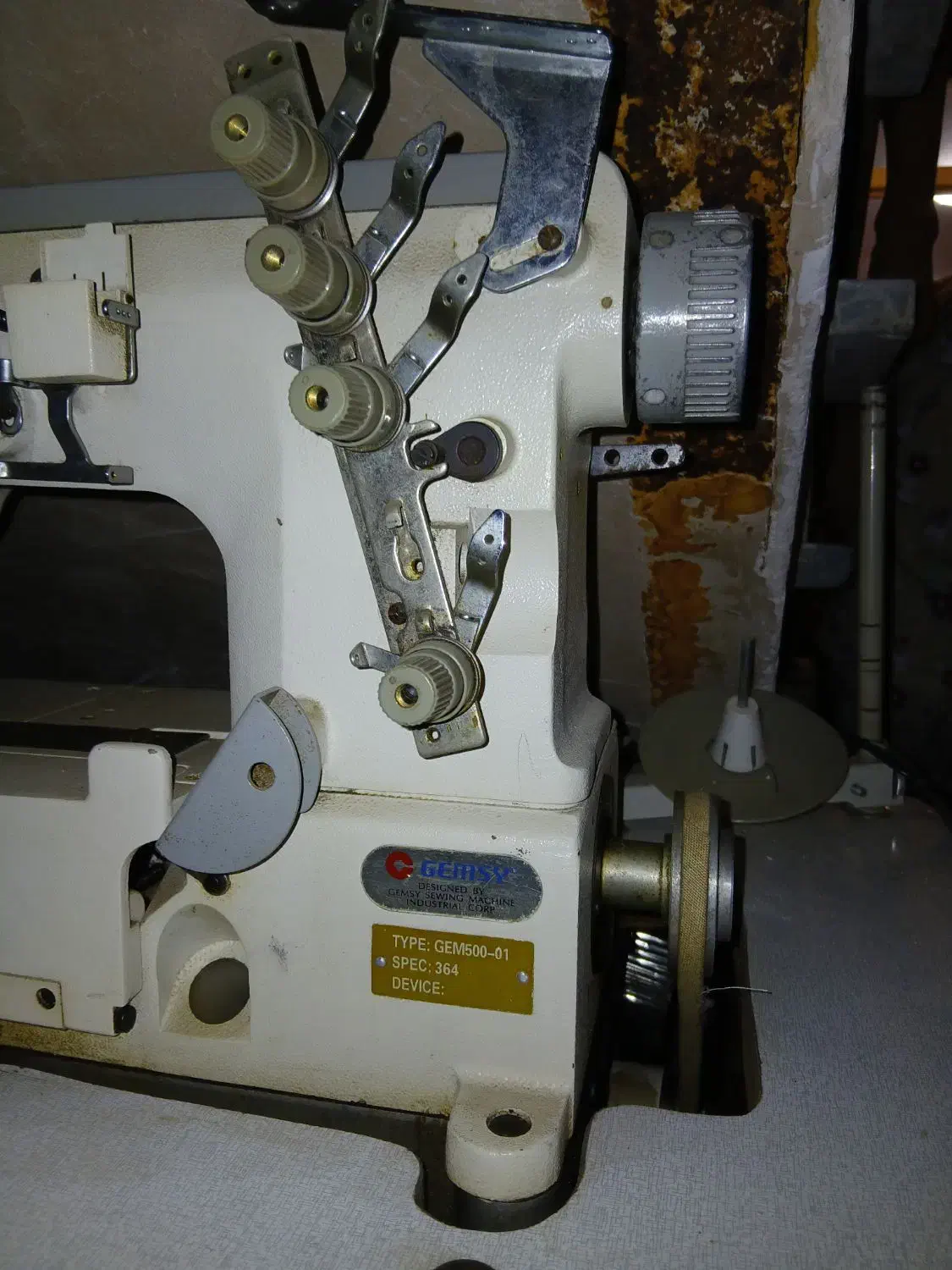 چرخ میاندوز|چرخ خیاطی و ریسندگی|اردبیل, |دیوار