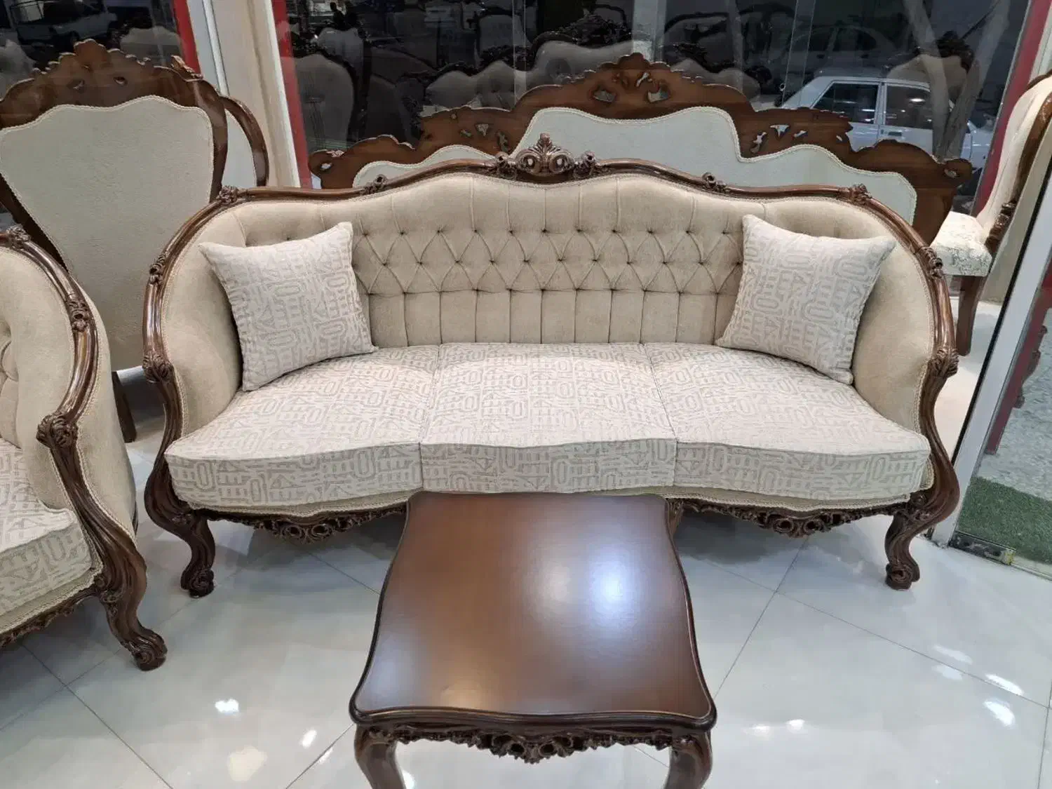 مبل زمرد|مبلمان خانگی و میز عسلی|قم, شاه ابراهیم|دیوار