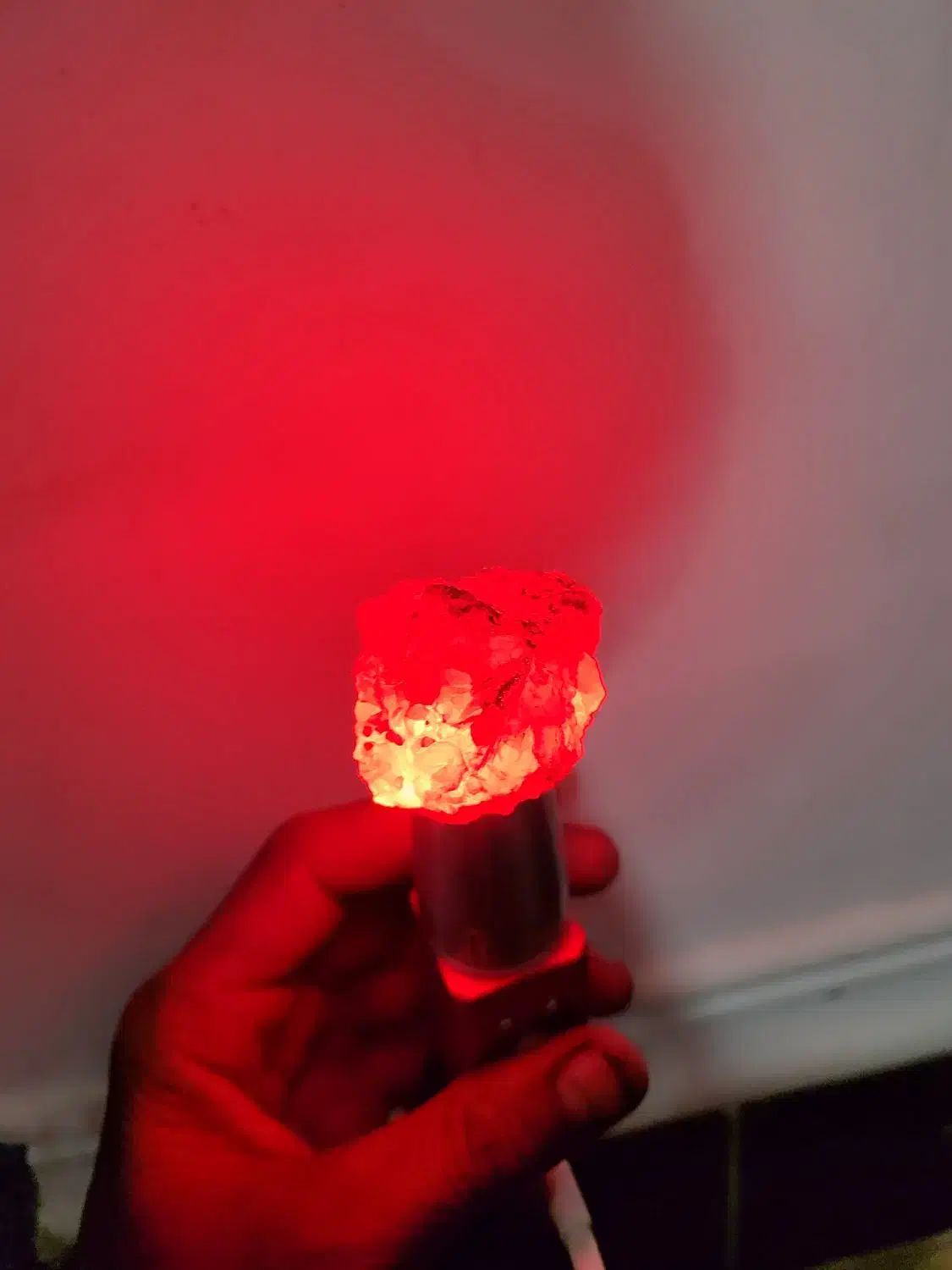 تعدادی سنگ|جواهرات|کورین, |دیوار