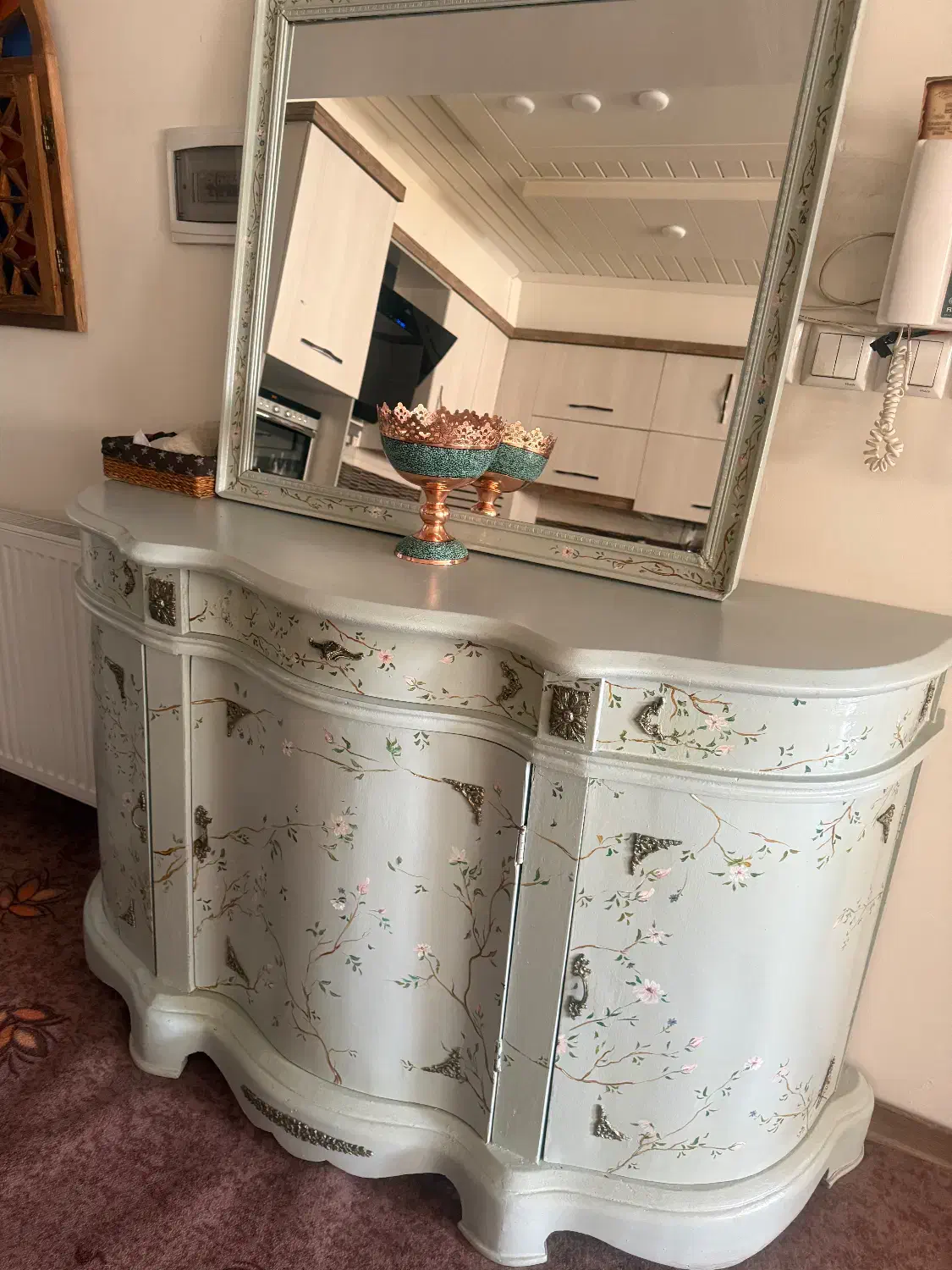 بوفه وکنسول|بوفه، ویترین، کنسول|اصفهان, باغ گلها|دیوار