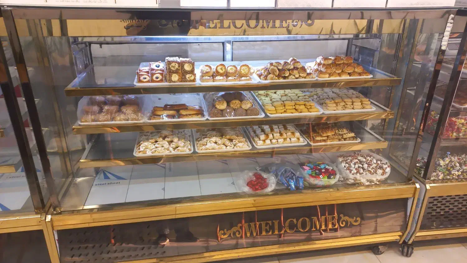 یخچال شیرینی با ویترین شیرینی|فروشگاه و مغازه|محمودآباد, |دیوار