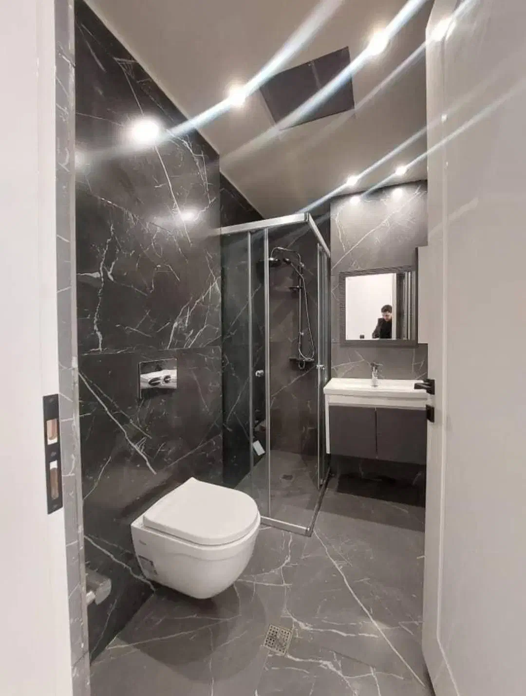 140 متر ویلایی 2 خواب کلید نخورده شهرک غرب