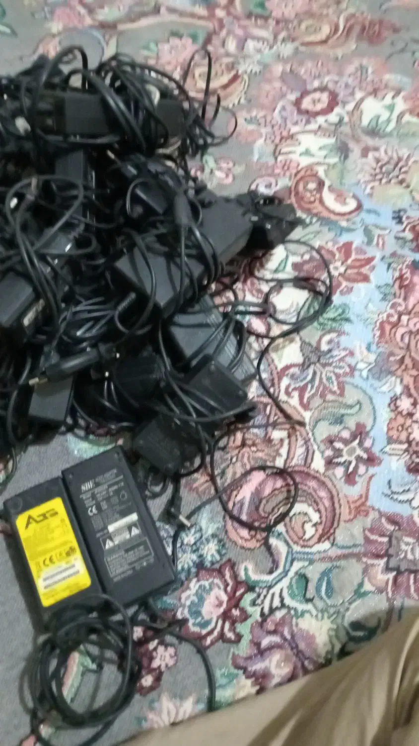 تعداد آدبتو نو سالم|قطعات و لوازم جانبی رایانه|کرج, اسلام‌آباد|دیوار