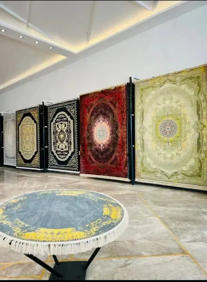 فرش کسرا کاشان. ۱۲۰۰ و ۷۰۰جدید ده رنگ|فرش|صدرا-فارس, فاز ۲|دیوار