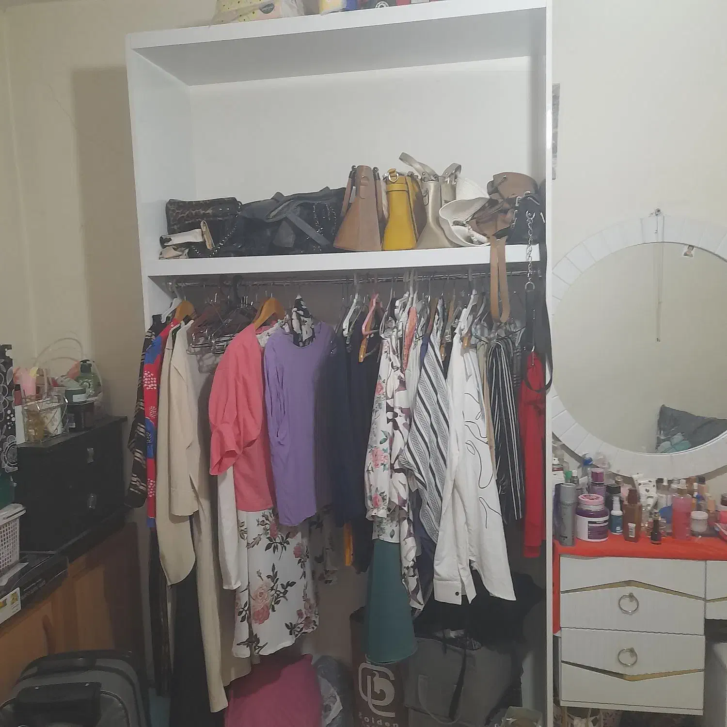 کابینت و کتابخانه|مبلمان خانگی و میز عسلی|شاهین‌شهر, عطار|دیوار