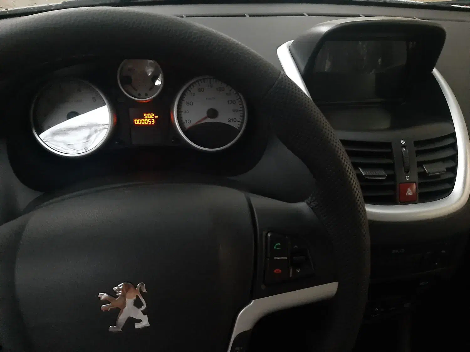 پژو 207iسقف شیشه ای پاناروما|خودرو سواری و وانت|یاسوج, |دیوار