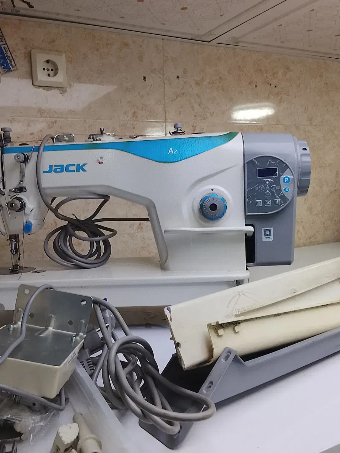 چرخ خیاطی و سر دوز دینام دار و بدون دینام دار|چرخ خیاطی و ریسندگی|شاندرمن, |دیوار