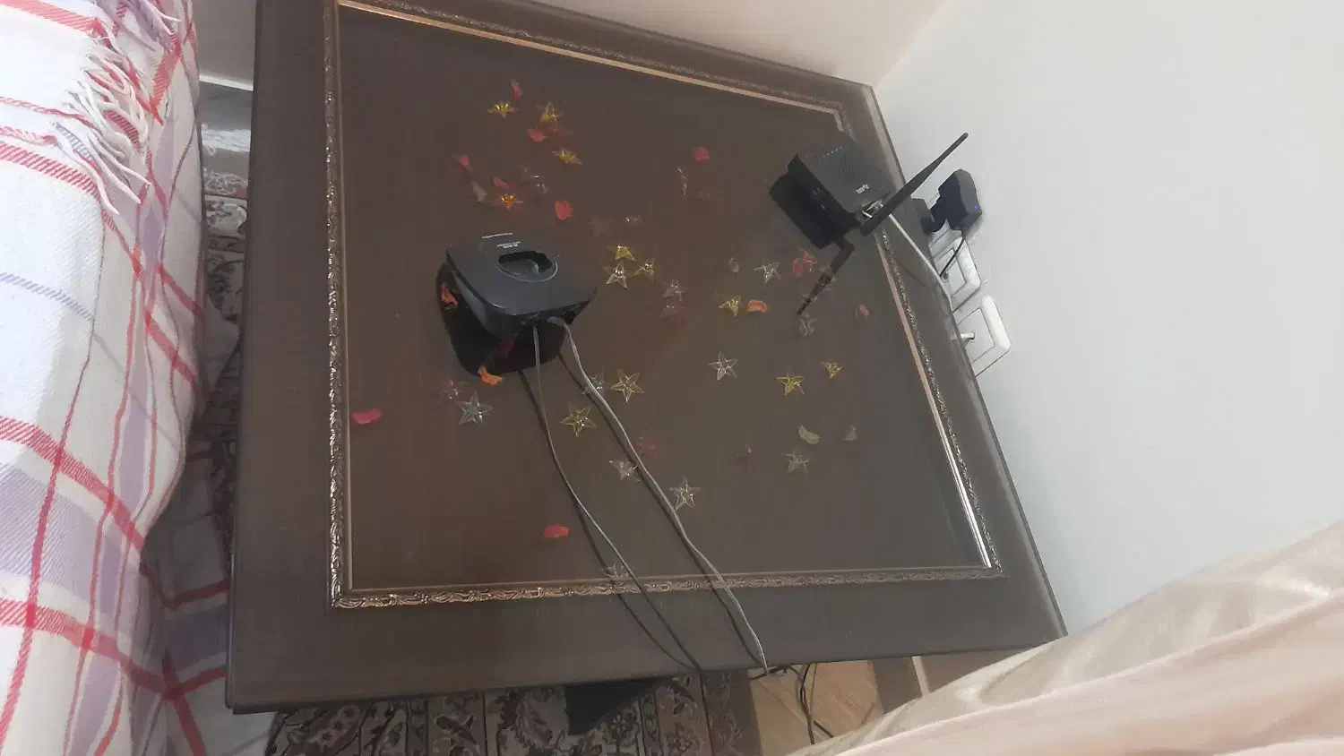 میز عسلی در حد نو|میز تلویزیون|قم, زنبیل آباد|دیوار