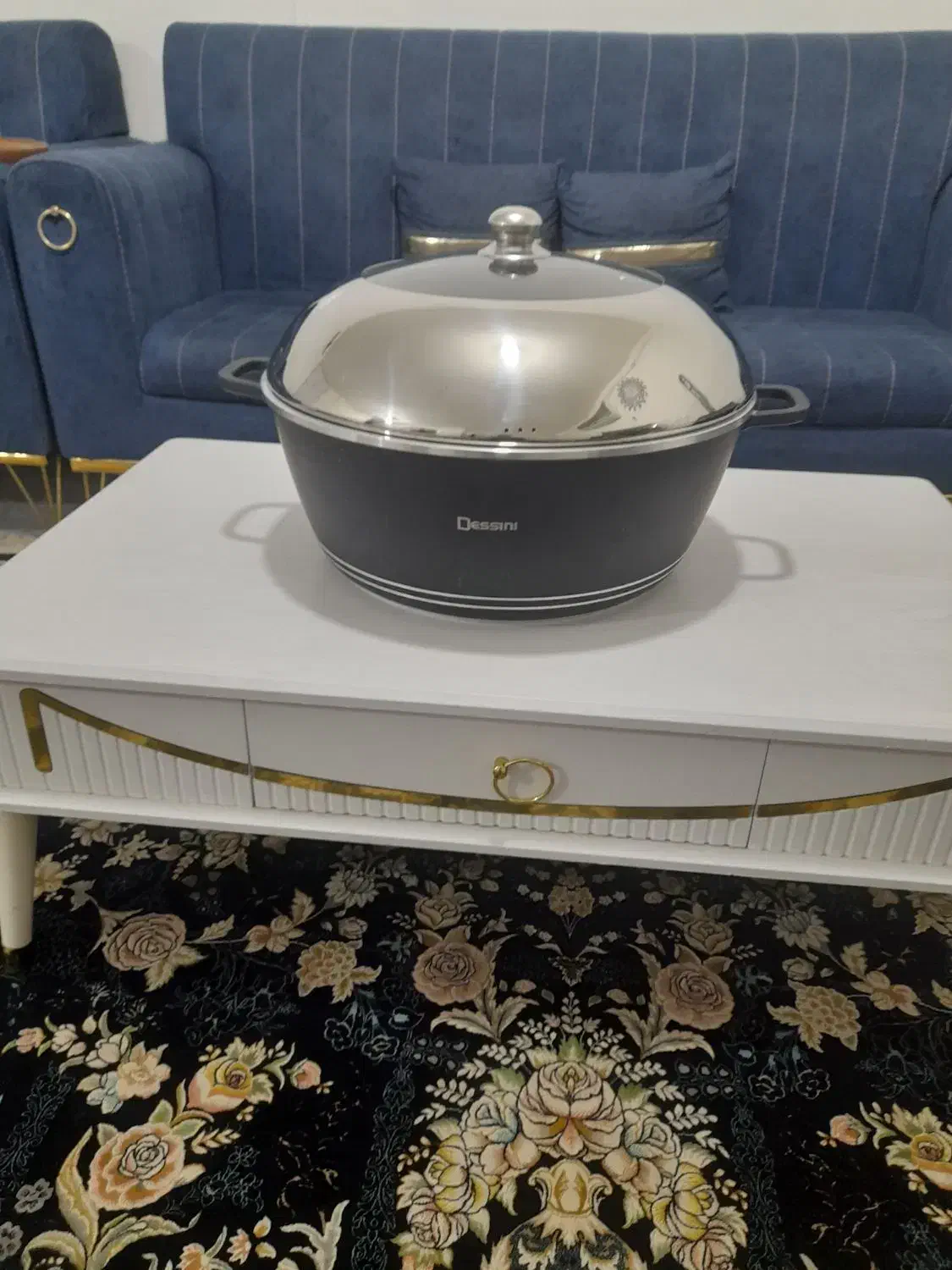 قابله چدن دسینی|ظروف پختوپز|ایرانشهر, |دیوار