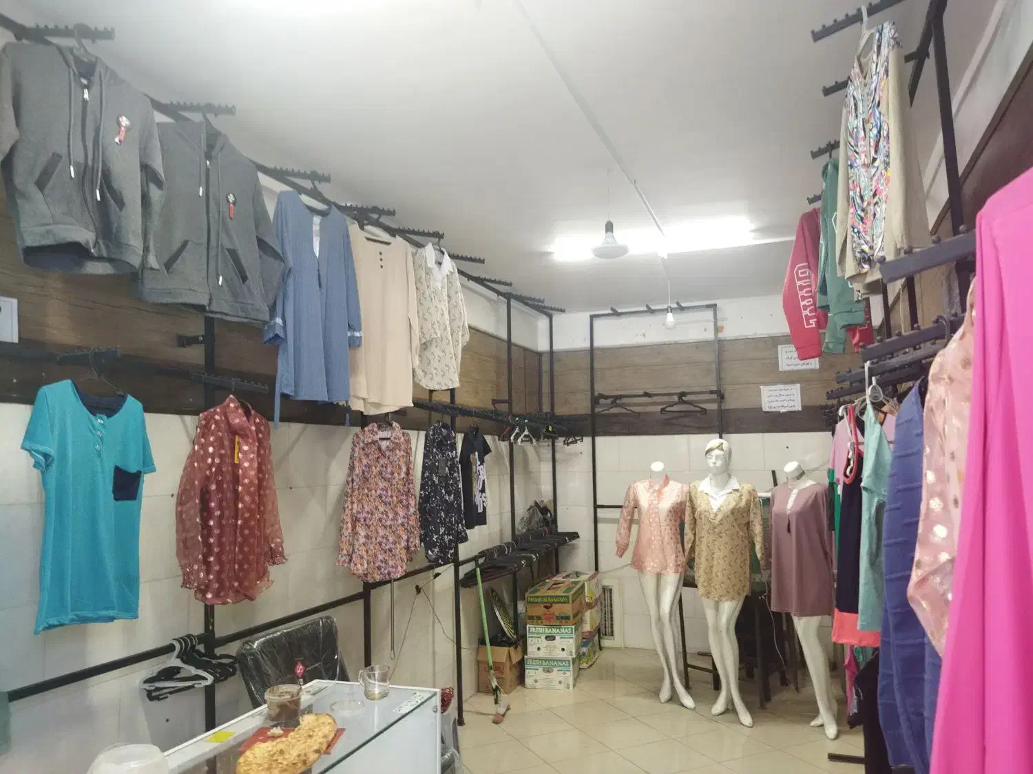 مانکن رخت آویز گیره لباس رگال و تیله فلزی|بندرخت و رخت‌آویز|مشهد, عبادی|دیوار