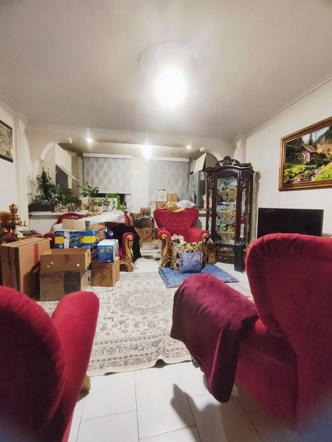 تهرانپارس املاک ۶۵ متر دو خواب با پارکینگ انباری