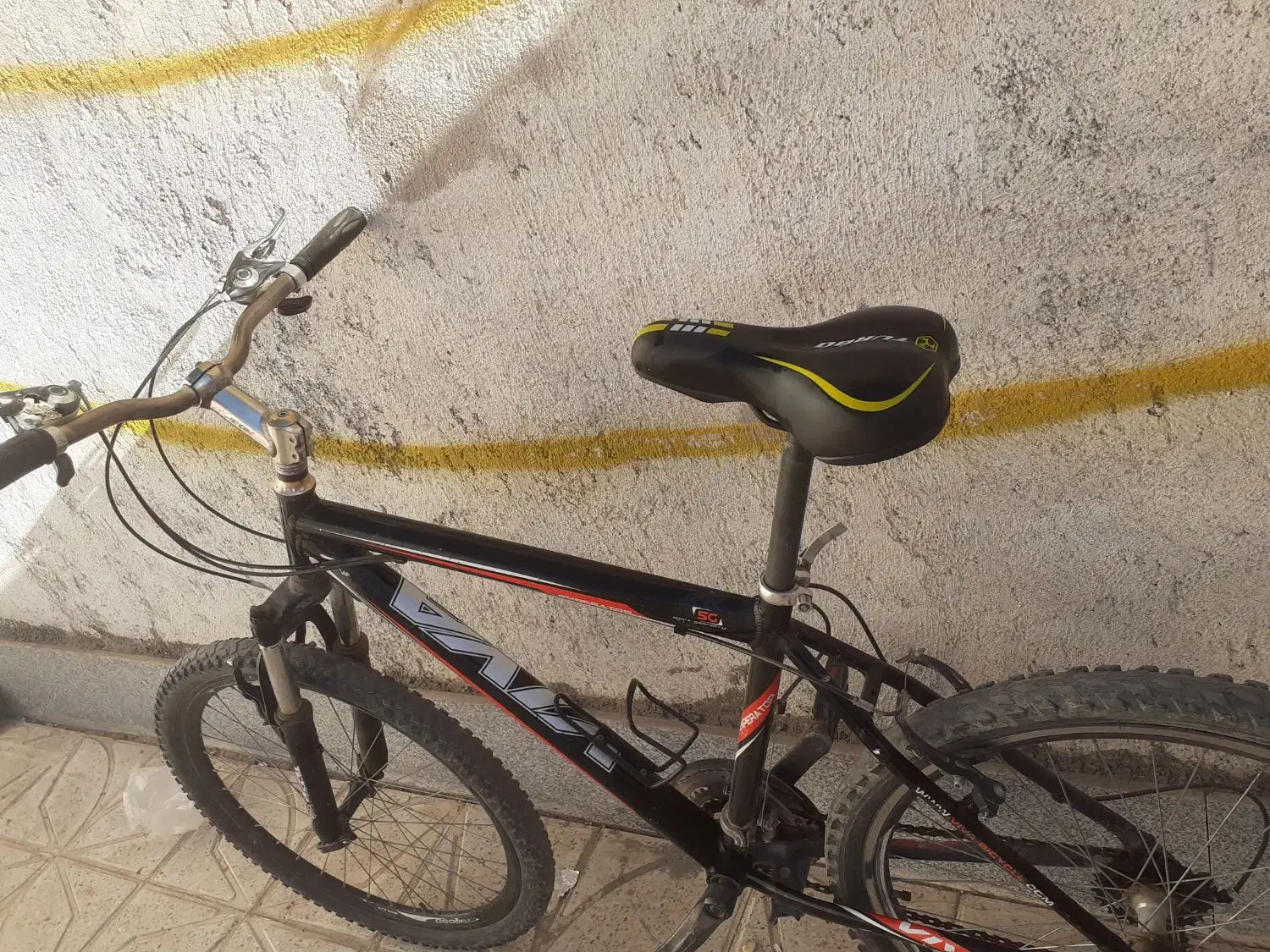 دوچرخه ویوا دنده ای تنه آلومینیوم|دوچرخه، اسکیت، اسکوتر|قائن, |دیوار