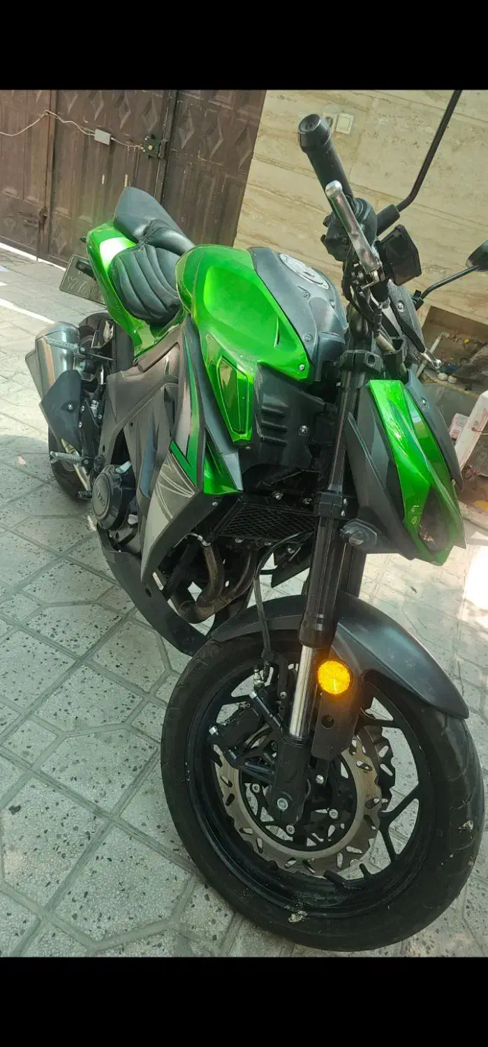 بنلی زد هزار z 1000 های پرو|موتورسیکلت|شیراز, شیخ روزبهان|دیوار