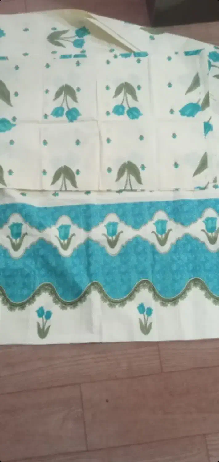 رو تختی|رختخواب، بالش، پتو|بیرجند, |دیوار