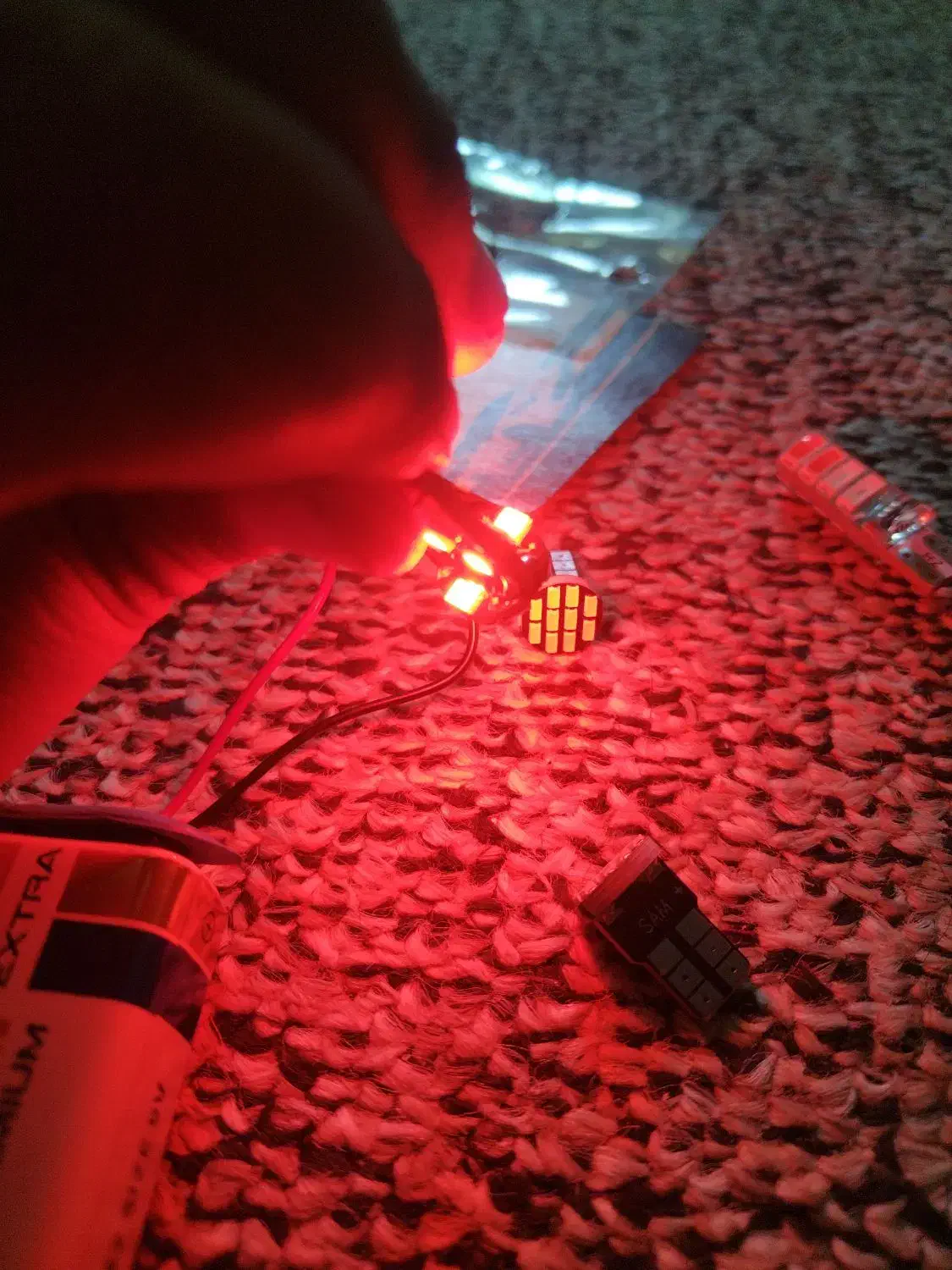 سرشب نو|ریسه و چراغ تزئینی|لامرد, |دیوار