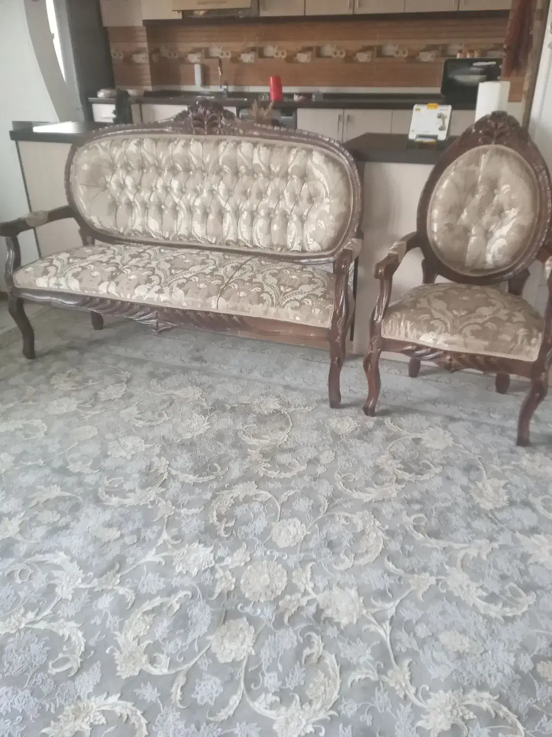 مبل ۵نفر قیمت توافقی|مبلمان خانگی و میز عسلی|زیرآب, |دیوار