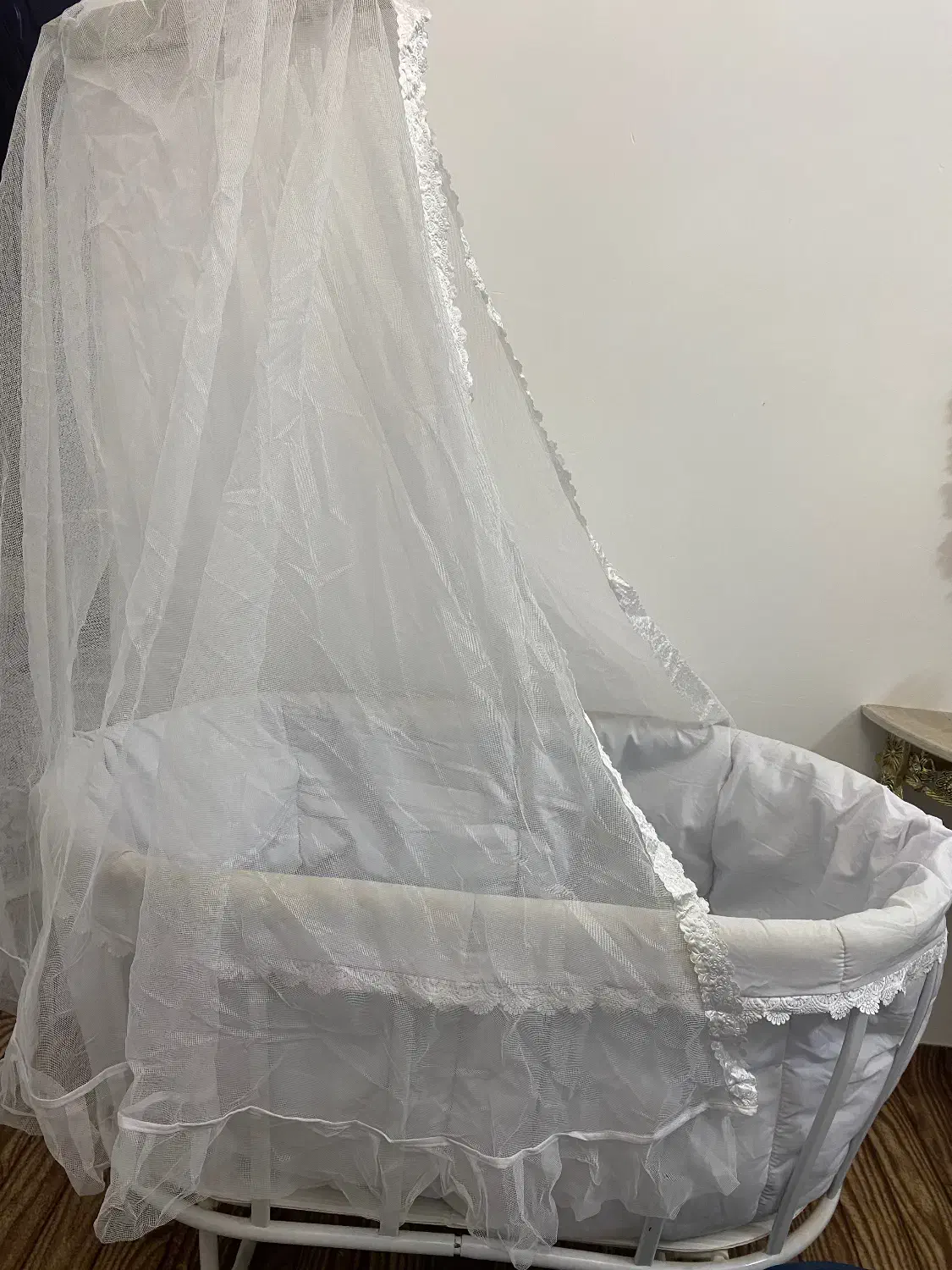 گهواره نینی لای لای و آغوشی|کالسکه و لوازم جانبی|اردبیل, |دیوار