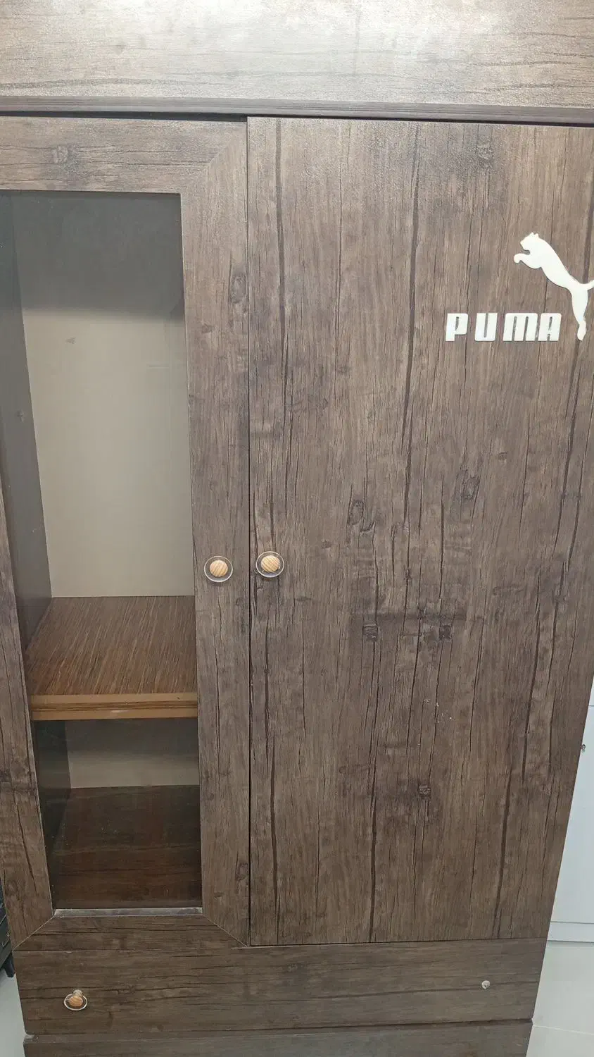 کمدنوجوان|جاکفشی، کمد، دراور|جهرم, |دیوار