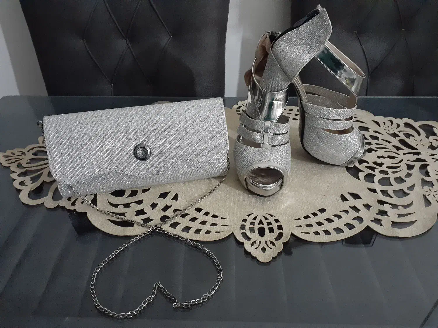 پوشاک|کیف، کفش، کمربند|پرند, فاز ۵|دیوار