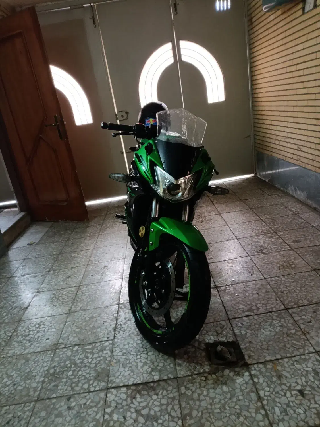 مگلی ۴۰۲ در حد na بنلی کاوازاکی ns|موتورسیکلت|اصفهان, ملکشهر|دیوار