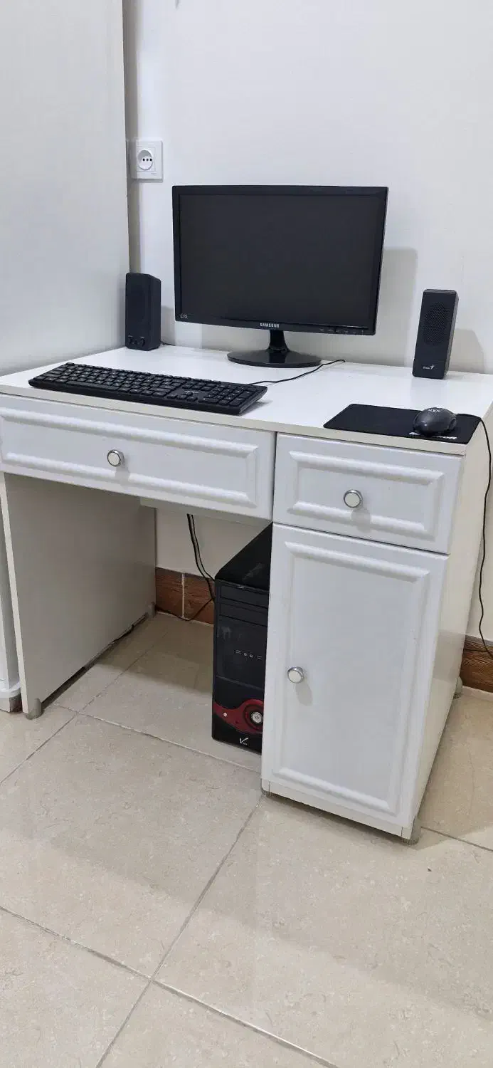 میز تحریر وکیوم|میز تحریر و کامپیوتر|نجف‌آباد, شیخ آباد|دیوار