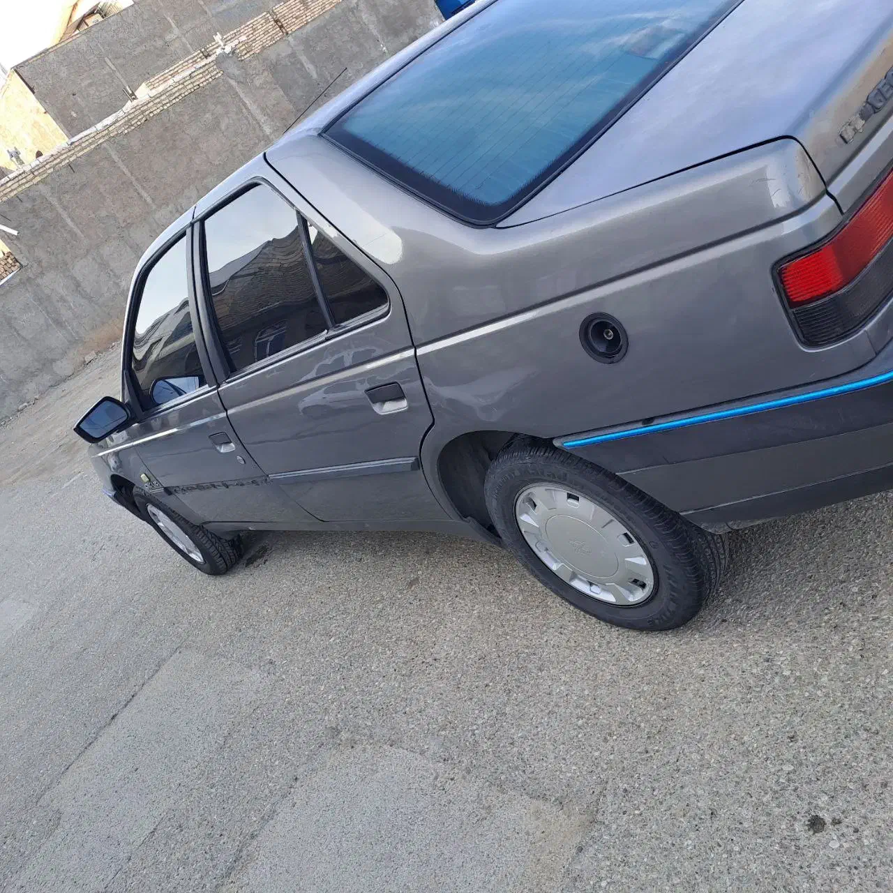 پژو۴۰۵ مدل۹۲|خودرو سواری و وانت|ساوه, |دیوار