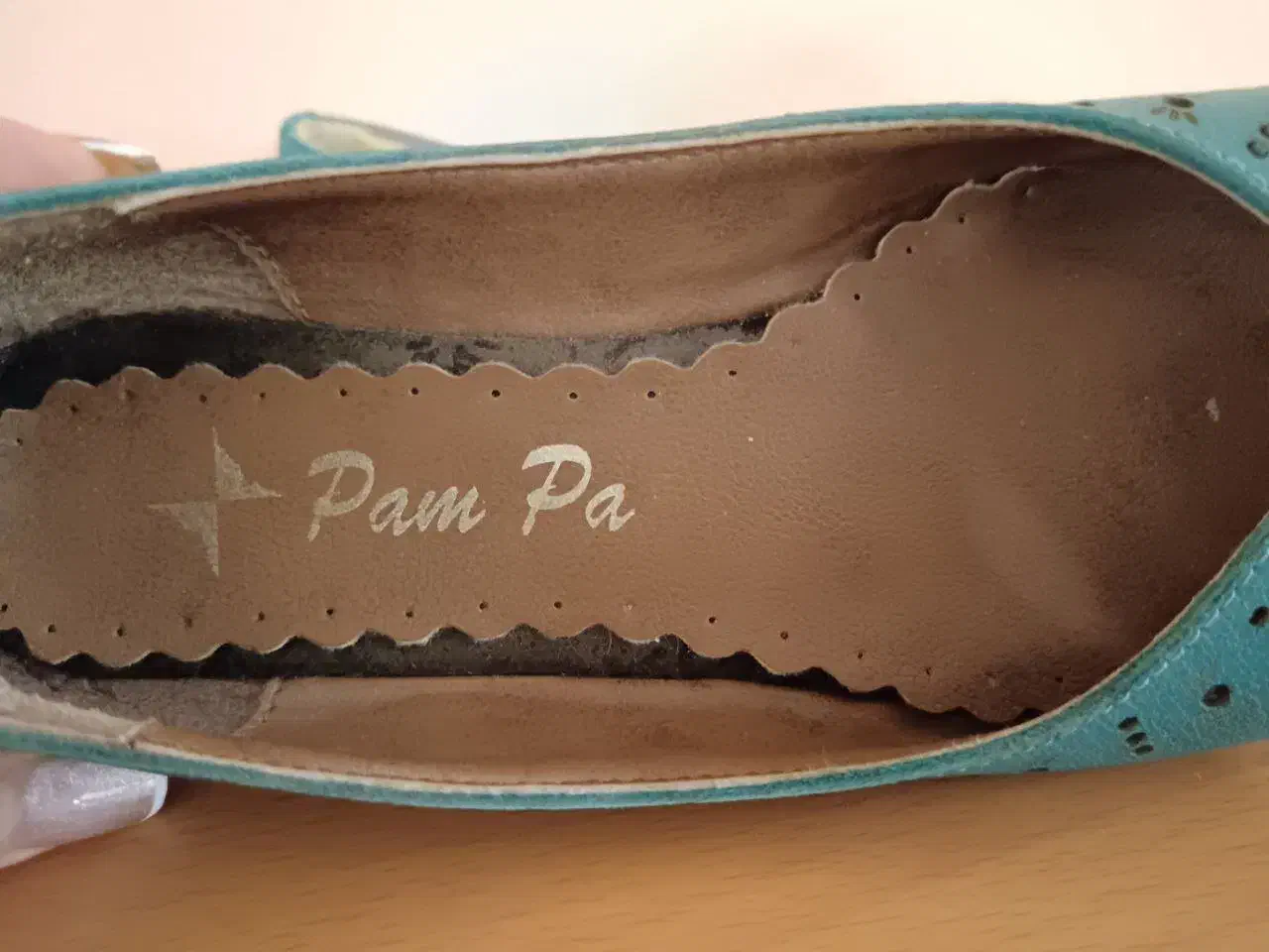 کفش چرم|کیف، کفش، کمربند|شیراز, شهرک گلدشت حافظ‎|دیوار