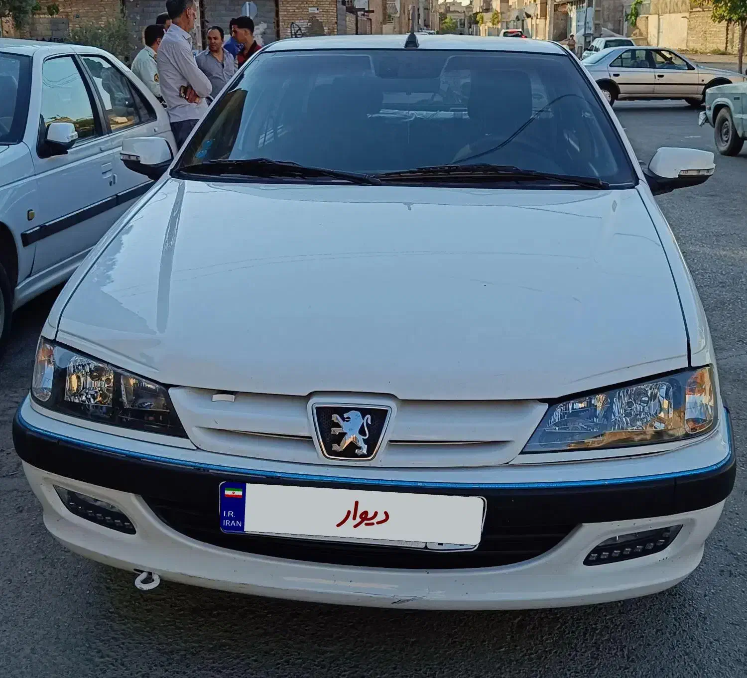 ماشین از صفر دست خودم بوده بدون عیب و نقصی|خودرو سواری و وانت|اصفهان, سیچان|دیوار