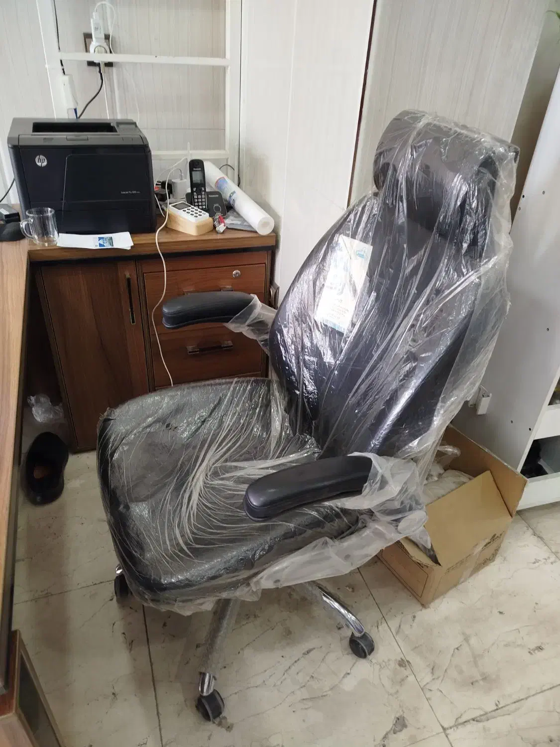 میز صندلی مدیریت|مبلمان اداری|قرچک, شهرک صنعتی قرچک|دیوار