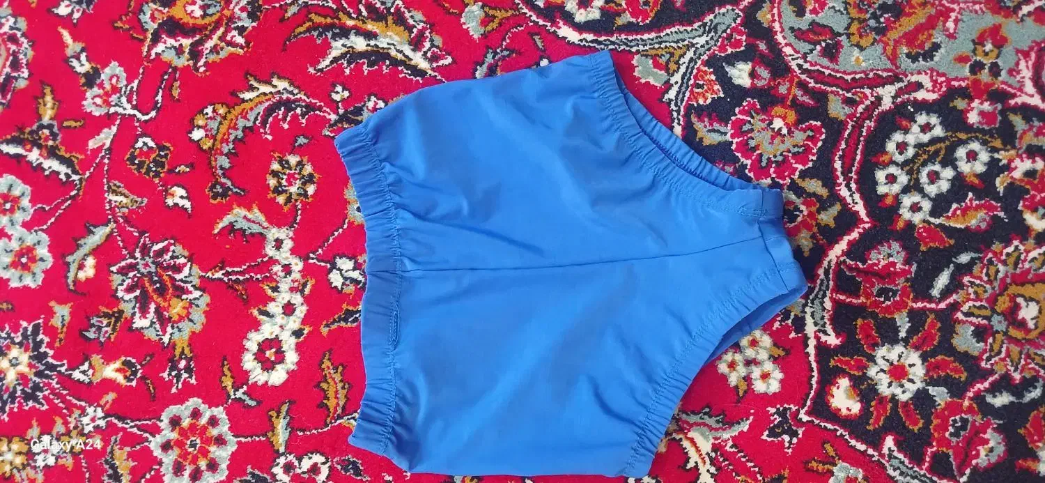 لباس ژیمناستیک|لباس|بروجرد, |دیوار