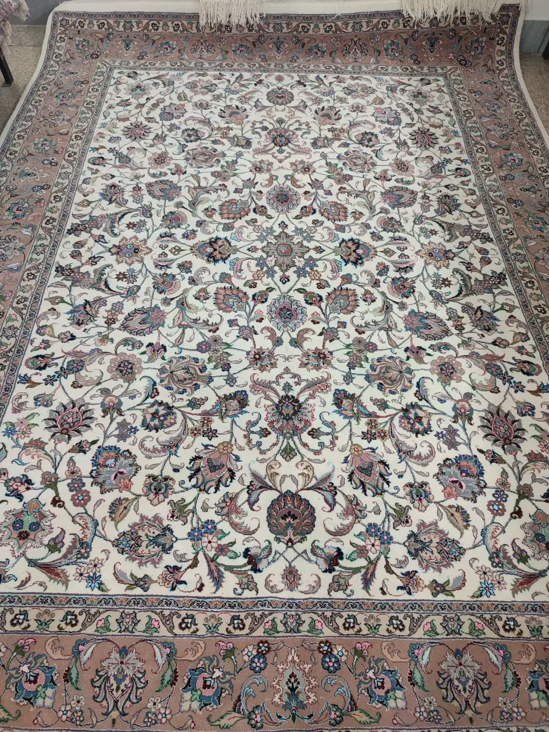 ۱۲ متری جفت و تک گل ابریشم|فرش|همدان, |دیوار