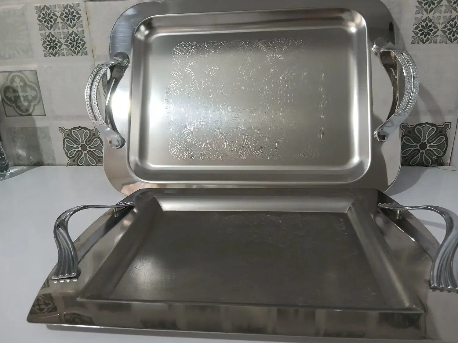 سینی پذیرایی نو|ظروف سرو و پذیرایی|مشهد, مقدم|دیوار