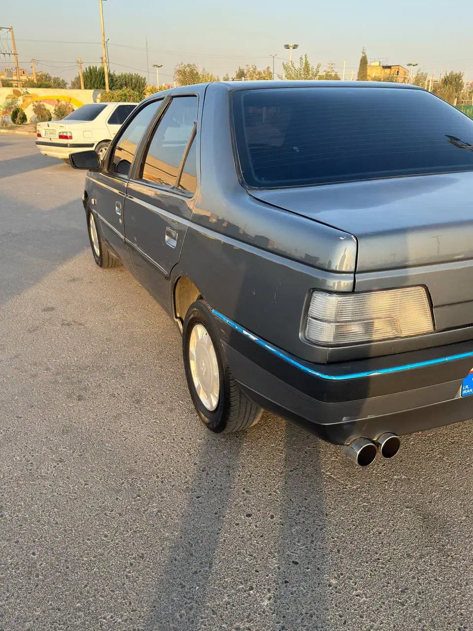 چراغ عقب ۴۰۵ اسپرت|قطعات یدکی و لوازم جانبی|کرج, محمد آباد|دیوار