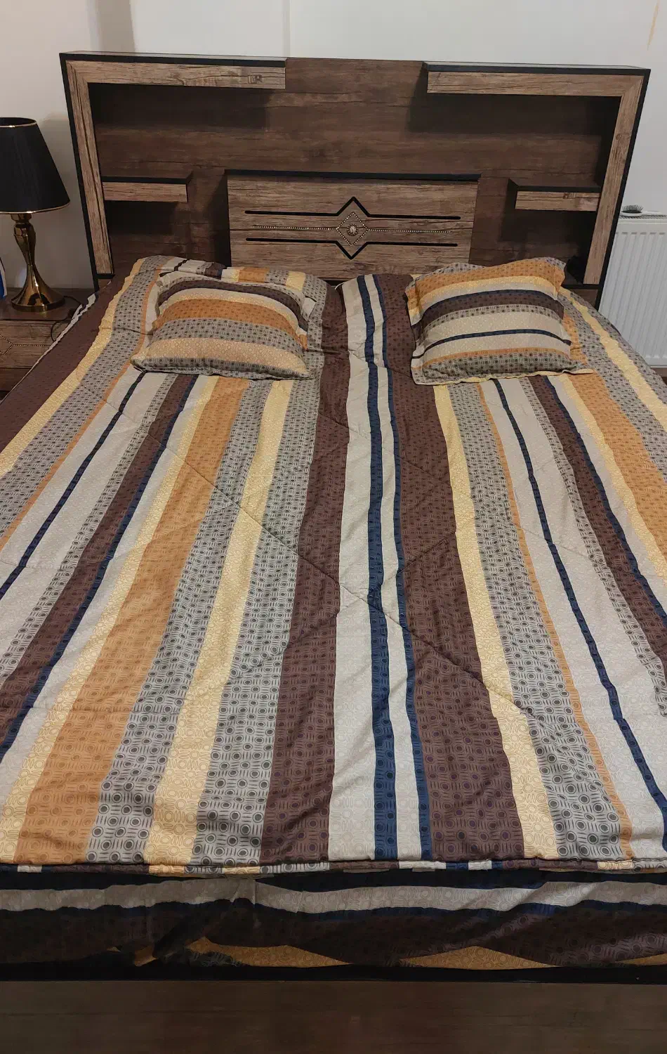 تخت دونفره|تخت و سرویس خواب|خلخال, |دیوار