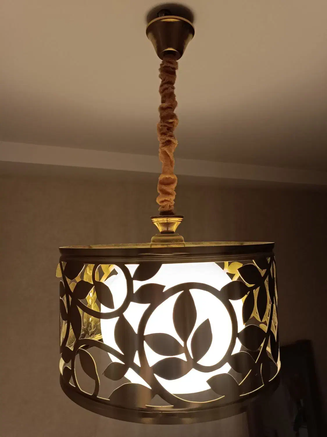 لوستر|لوستر و چراغ آویز|شیراز, ارم|دیوار