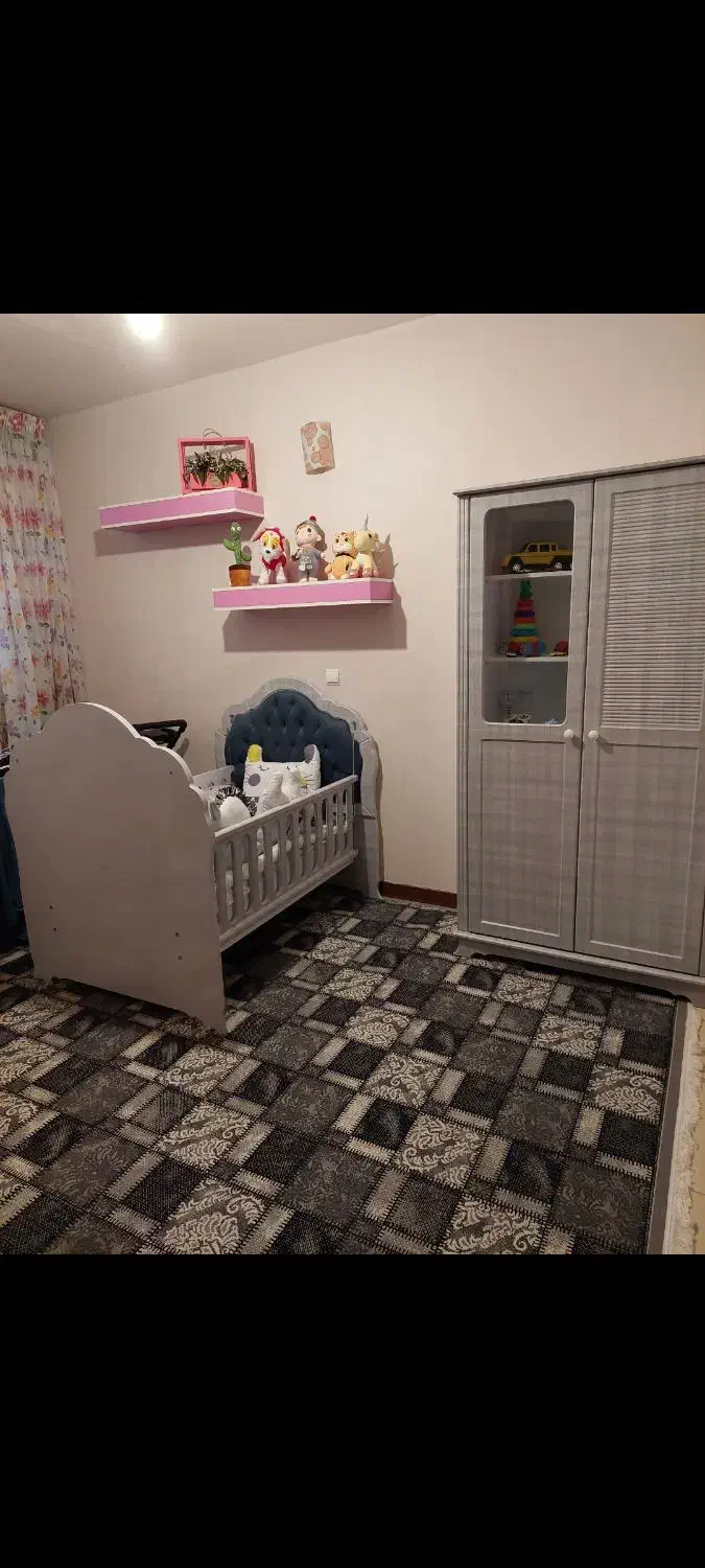 سرویس خواب کودک کاملا نو زیر قیمت|تخت و صندلی بچه|فولادشهر, B4|دیوار