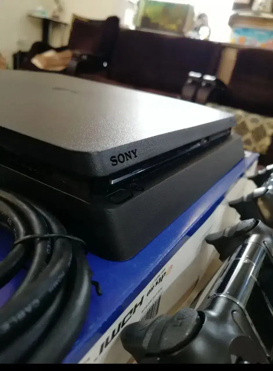 ps4 یک ترا اسلیم کپی خور دو دسته اصلی|کنسول، بازی ویدئویی و آنلاین|گنبد کاووس, |دیوار