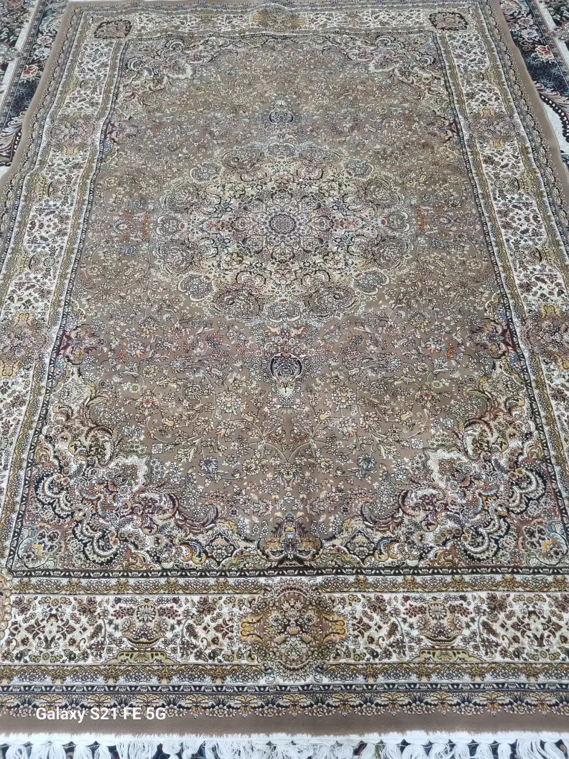 دوعدد 6متری دوتا قالیچه 1در 1ونیم(خرید فروش تعویض)|فرش|مشهد, شاهد (شهرک غرب)|دیوار