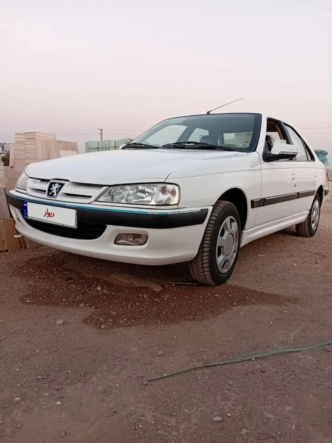 پژوپارس سال موتورجدید|خودرو سواری و وانت|اقبالیه, |دیوار