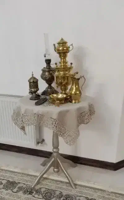 میز کنار سالنی|صنایع دستی و سایر لوازم تزئینی|قم, شاه سید علی|دیوار