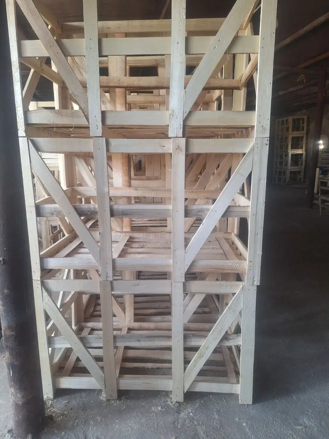 پالت چوبی و غیره|عمده‌فروشی|زیباشهر, |دیوار